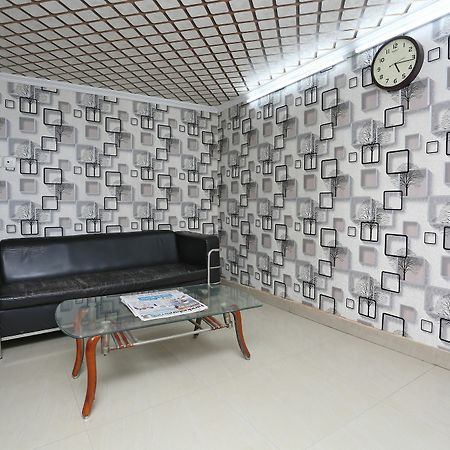 Hotel Aero Look New Delhi Buitenkant foto