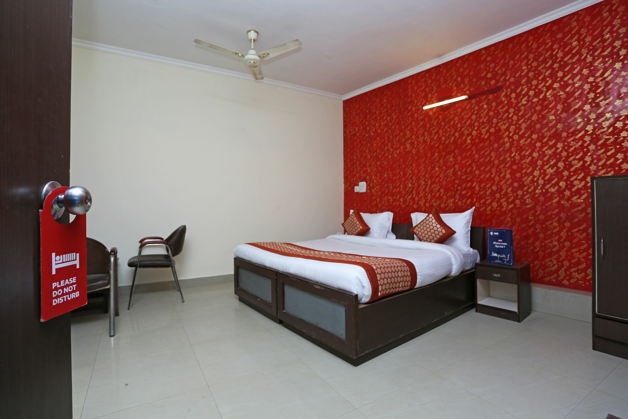 Hotel Aero Look New Delhi Buitenkant foto